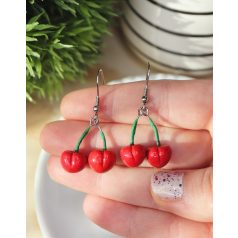 Apró lógós meggy fülbevaló