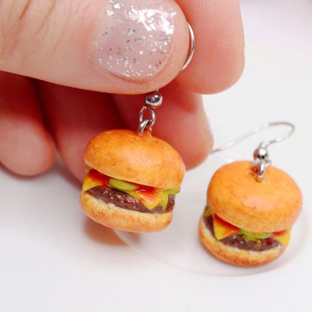 Hamburger fülbevaló