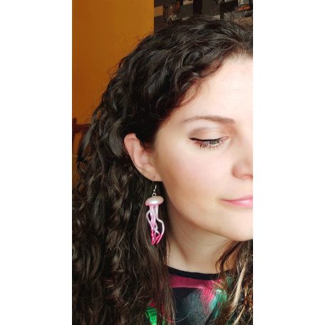 Lógós medúza fülbevaló