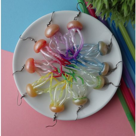 Lógós medúza fülbevaló