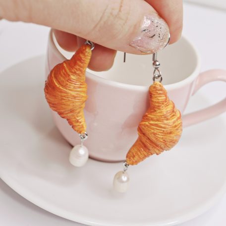 Croissant Dangle Earrings With Pearl