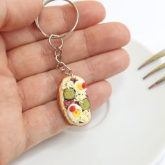 Retro szalámis szendvics kulcstartó