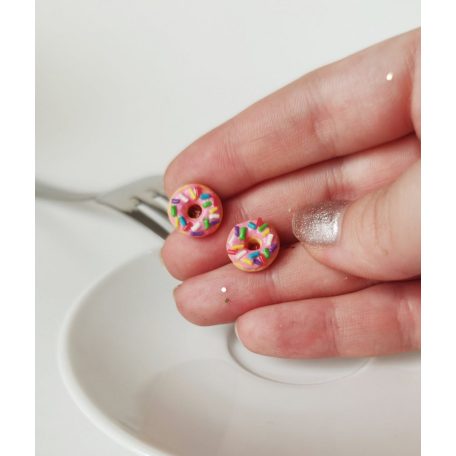 Rózsaszín cukorkás fánk fülbevaló