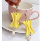 Lógós tészta fülbevaló gyönggyel