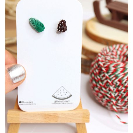 Fenyőág és toboz fülbevaló