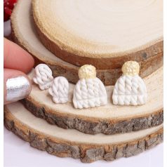 Kötött sapka és kesztyű fülbevaló