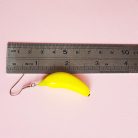 Lógós banán fülbevaló