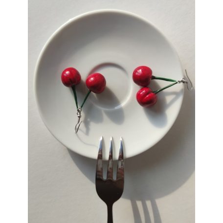 Lógós cseresznye fülbevaló