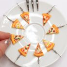 Lógós pizza fülbevaló