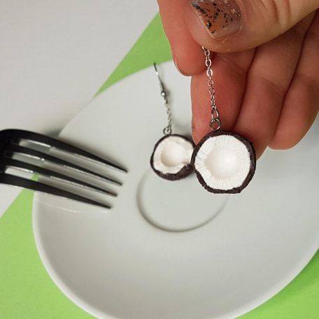 Lógós kókusz fülbevaló