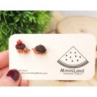 Süni fülbevaló almával