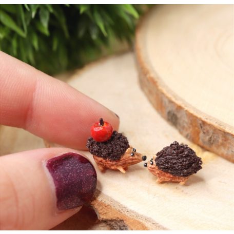 Süni fülbevaló almával