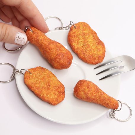 Rántott hús kulcstartó