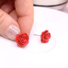 Vörös rózsa fülbevaló
