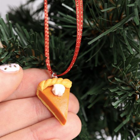 Sütőtökös pite karácsonyfadísz