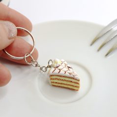 Eszterházy torta szelet kulcstartó