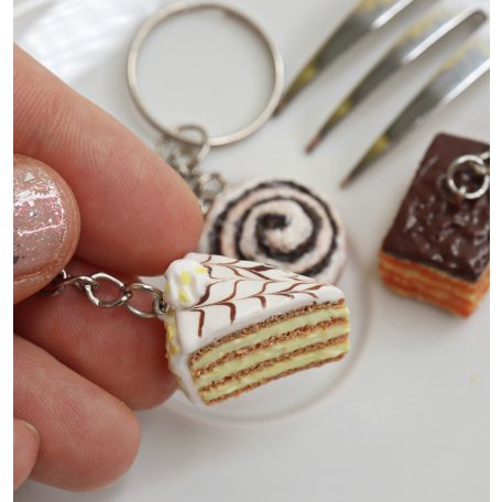 Eszterházy torta szelet kulcstartó