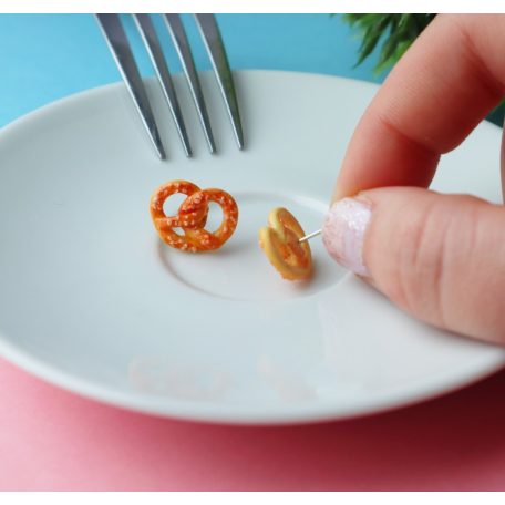 Sós perec fülbevaló