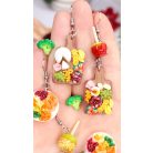 Ebéd tányéron fülbevaló