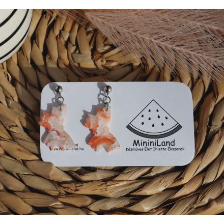 Márvány hatású lógós pillangó fülbevaló